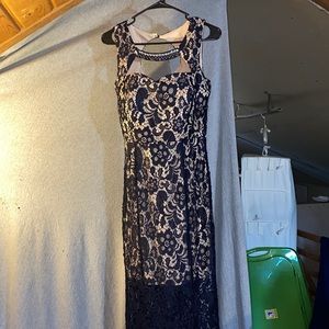 NWOT Gorgeous navy lace formal dress